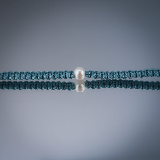 Pearl bracelet